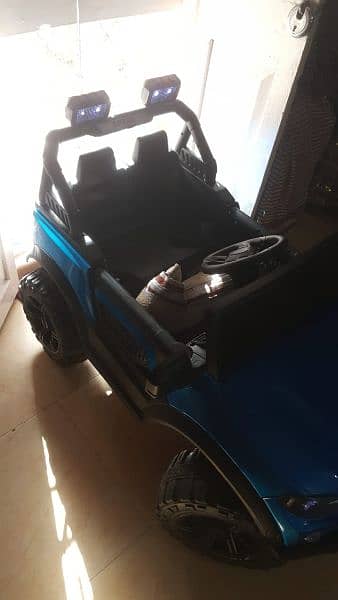 brand new battery car only 3 time used price will be affordable 4