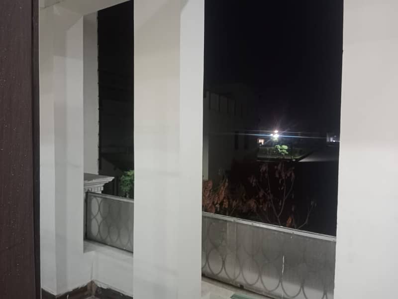 Cheap price 10 MARLA beautiful house for sale in Royal orchard 20