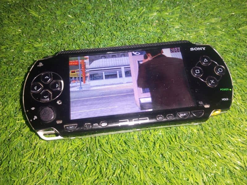 psp 1001 jailbreak 32gb with games battery charger 1