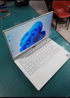 Dell Inspiron laptop core i7 32/256 ssd hard Navida company ka