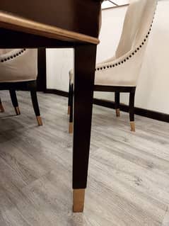 8 SEATER Dining Table  NEW,