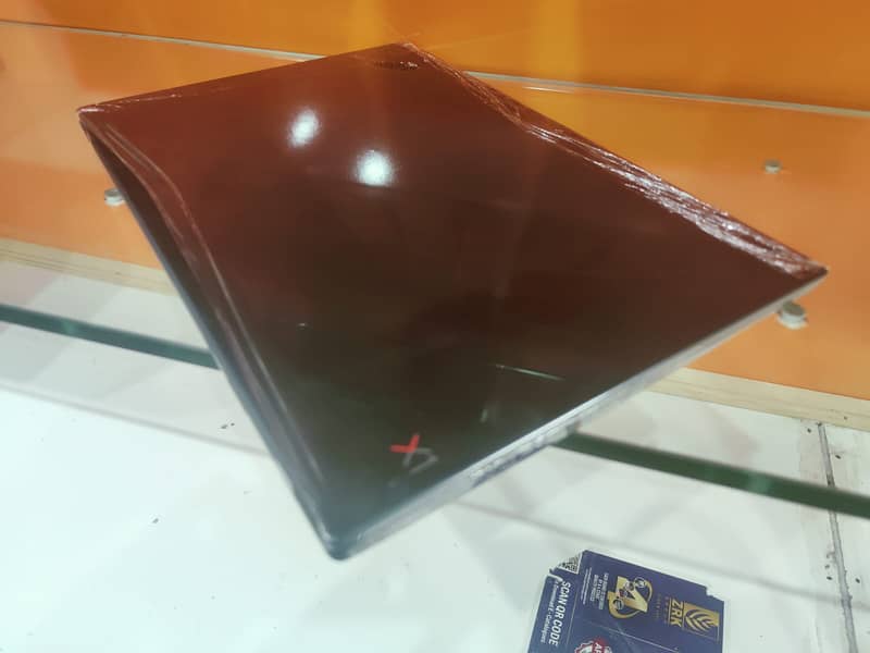 ThinkPad Lenovo x1 carbon Core i7 8th Generation ultrabook 4
