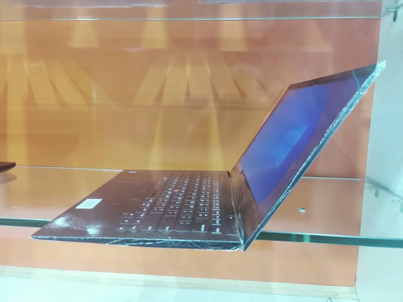 ThinkPad Lenovo x1 carbon Core i7 8th Generation ultrabook 5