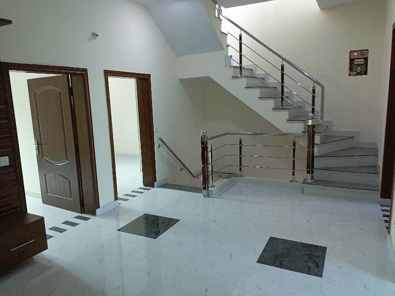 5,Marla Brand New 3 Story House Available For Sailent Office Use in Johar Town Near Emporium Mall 0