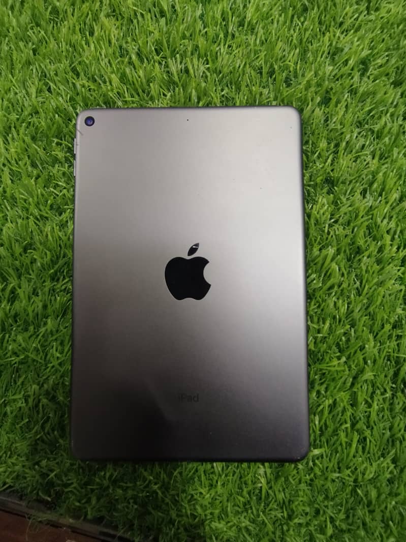 iPad mini 5 black 5