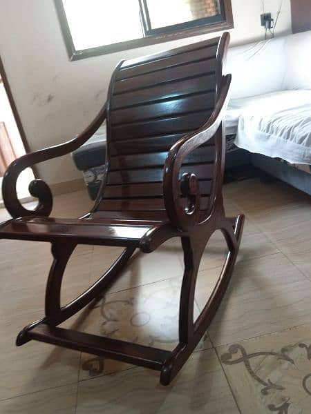 wooden rocking chair 4