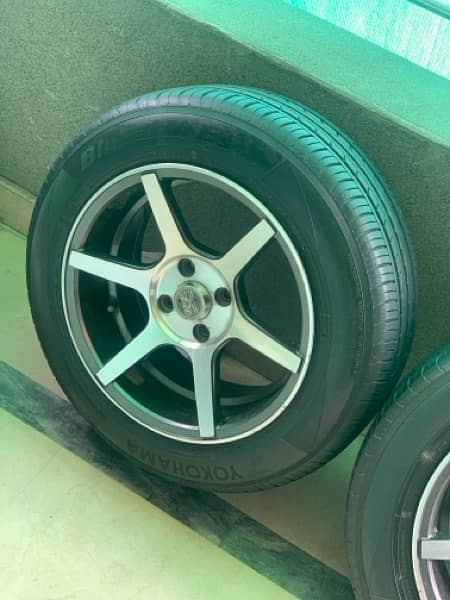 Brand New Condition Alloy Rims/Tyre 4