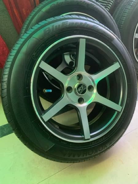 Brand New Condition Alloy Rims/Tyre 7