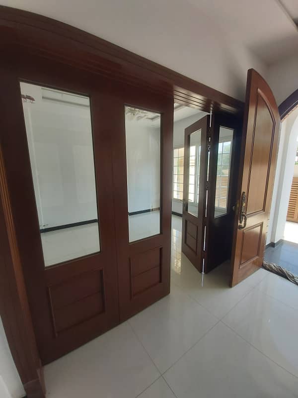 House available for rent in F 8 islamabad 7