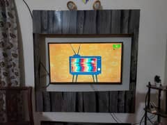 39 inch smart android LED in Brand New Condition