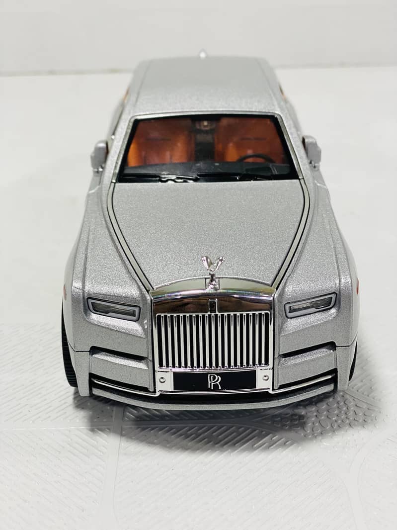 Diecast model Metal Cars Original Rolls Royce Mercedes banz 6