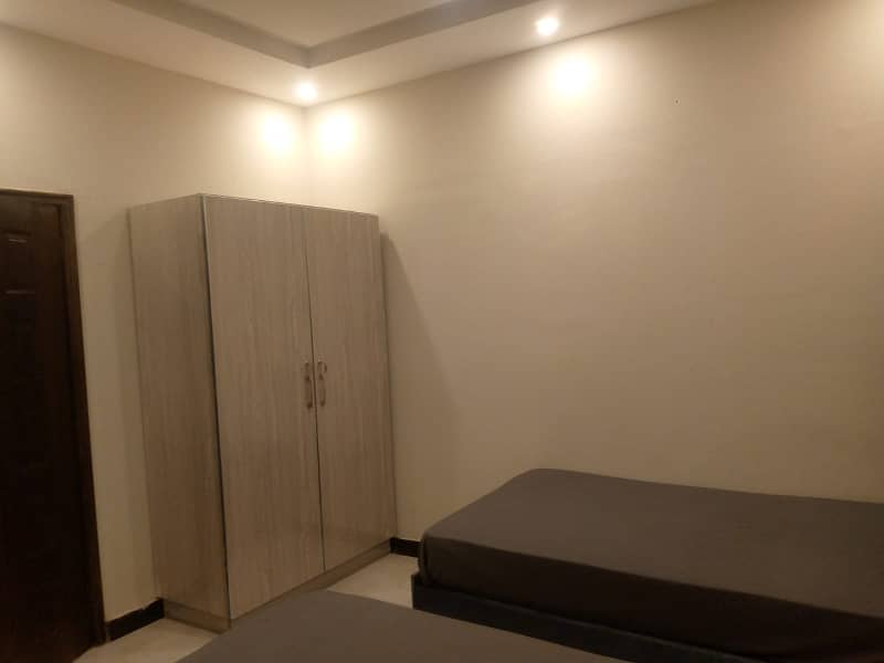 FULLY FURNISHED ROOM FOR RENT 4