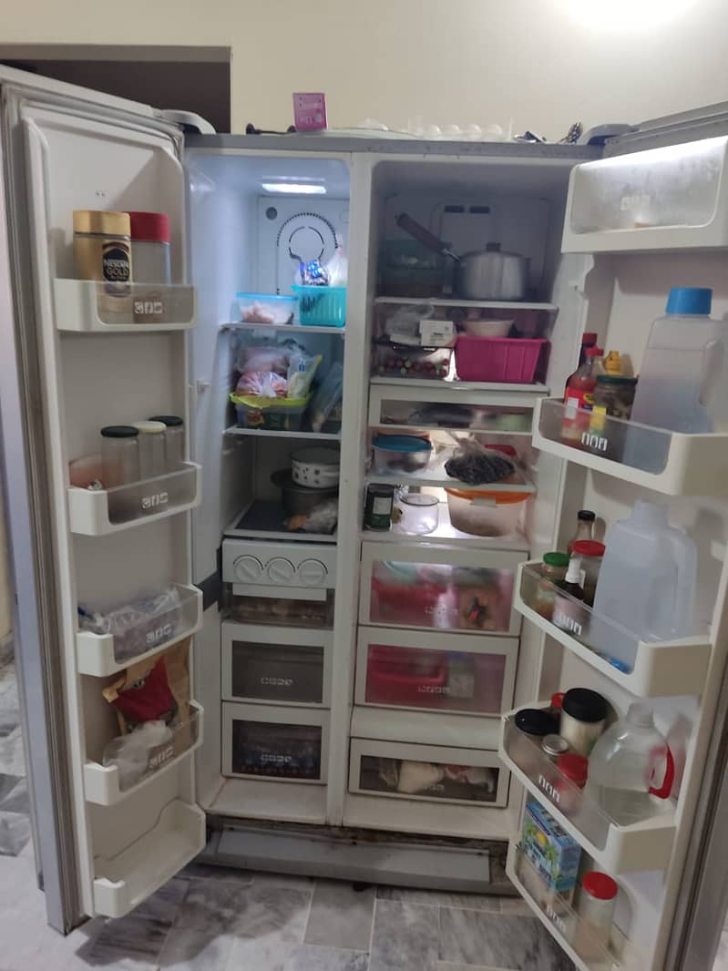 Side by side refrigerator 1