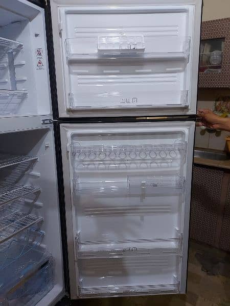Kenwood Refrigerator (16 cft) 4