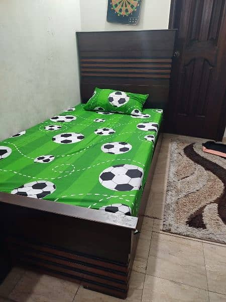 Single Bed, Excellent Condition 0
