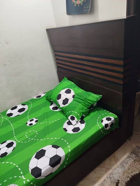 Single Bed, Excellent Condition 2