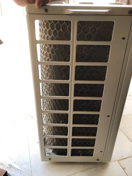 Gree 1.5 Ton Air Conditioner 12