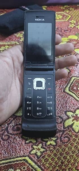 Nokia flip phon made in hangry 1