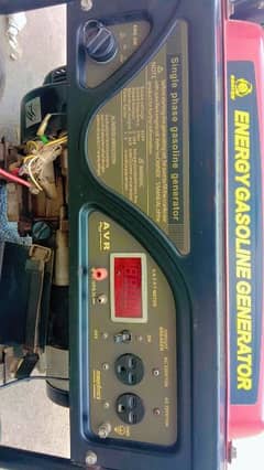 2.5 KV generator in good condition with battery