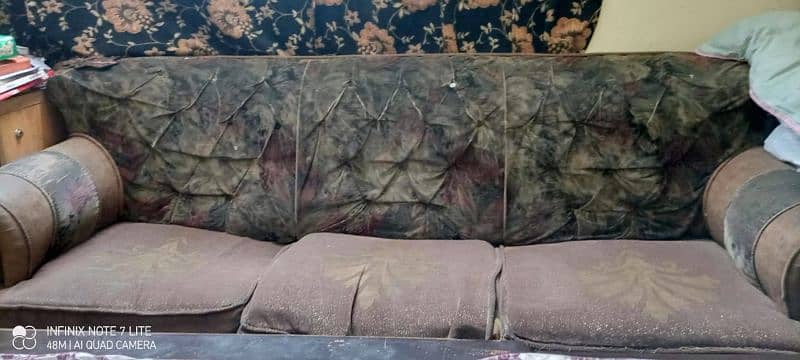 5 Seater Sofa for sale 3