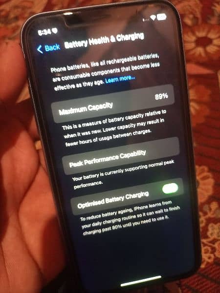 iphone xr 89% battery health | for urgent sell 6