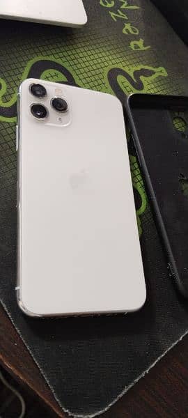Iphone 11 pro Pta approved lush condition 3