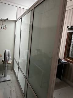 Aluminium office or clinic partition, new fresh condition