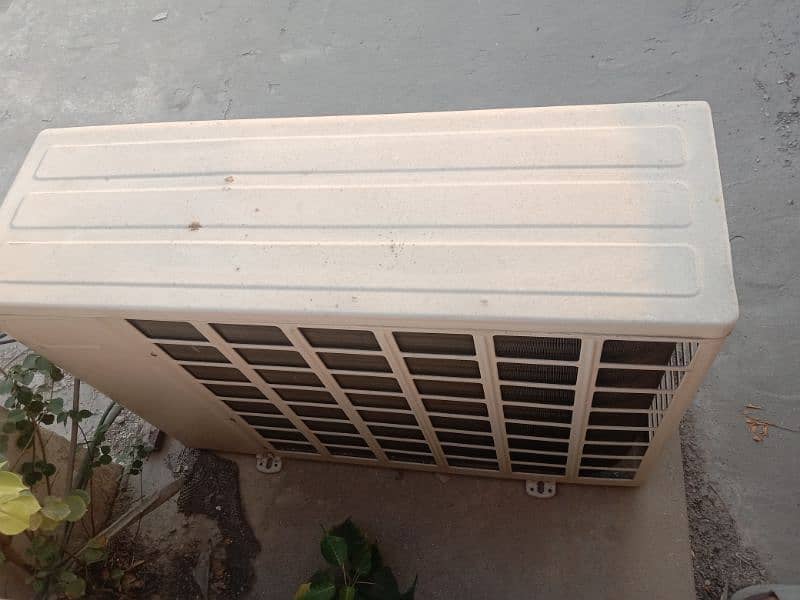 2.5 Tons Mitsubishi Split AC Complete inner and outer 2