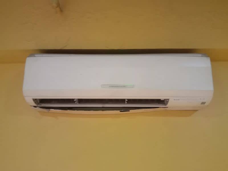 2.5 Tons Mitsubishi Split AC Complete inner and outer 3