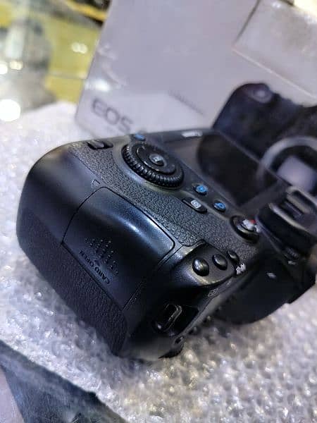 Canon 6D Fullframe Body | Complete box | 5