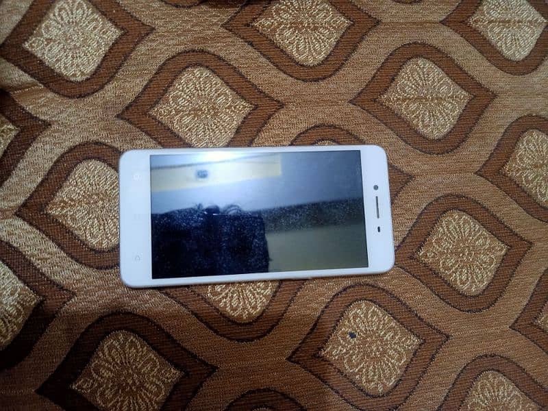 oppo phone in good condition in low price 0