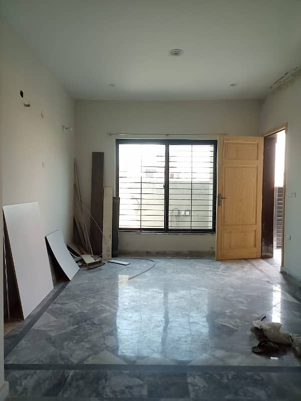 10 MARLA GROUND FLOOR PORTION AVAILABLE FOR RENT IN LDA AVENUE 1 LAHORE 4