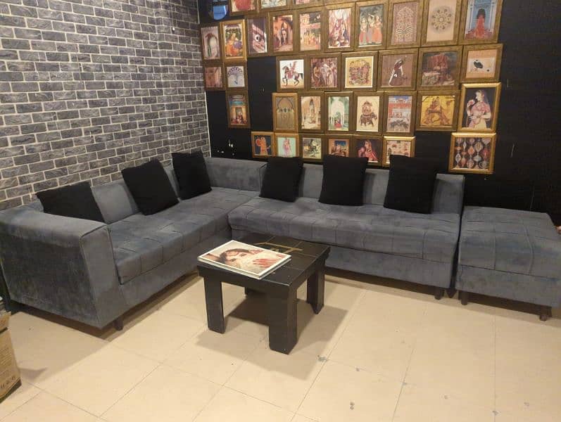 L shaped Sofa For Sale With Table 0