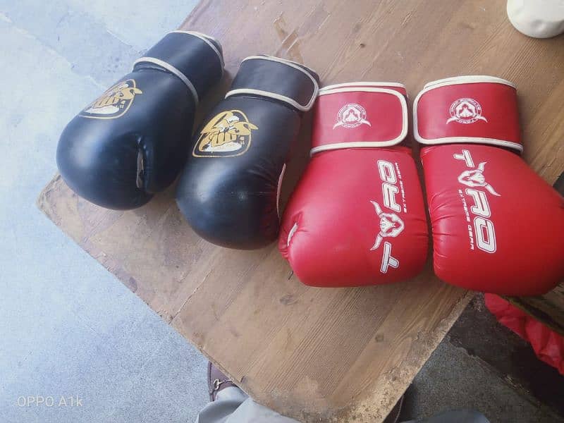 Boxing gloves for sale in Lahore 2