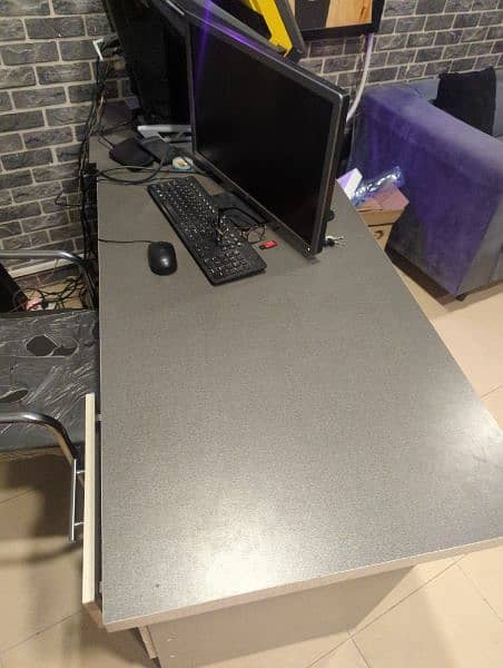 Office Working Table For Sale 10/10 2