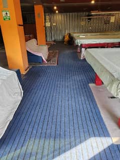 700 sqft carpet used but like new