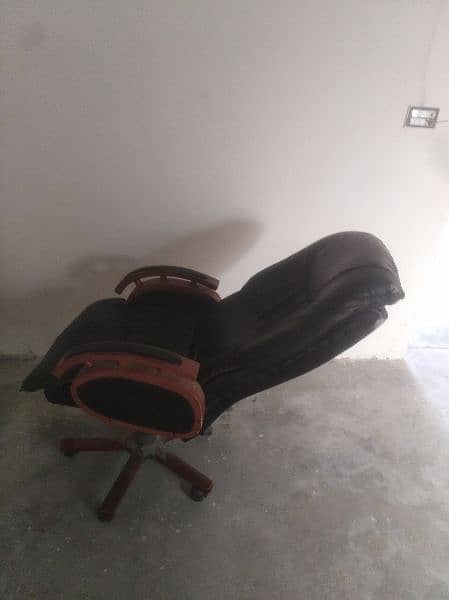 Boss Chair 4