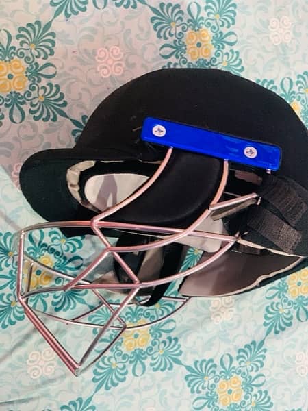 batting helmet 0