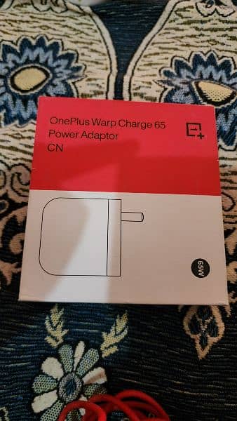 Oneplus 65W Warp charger 4