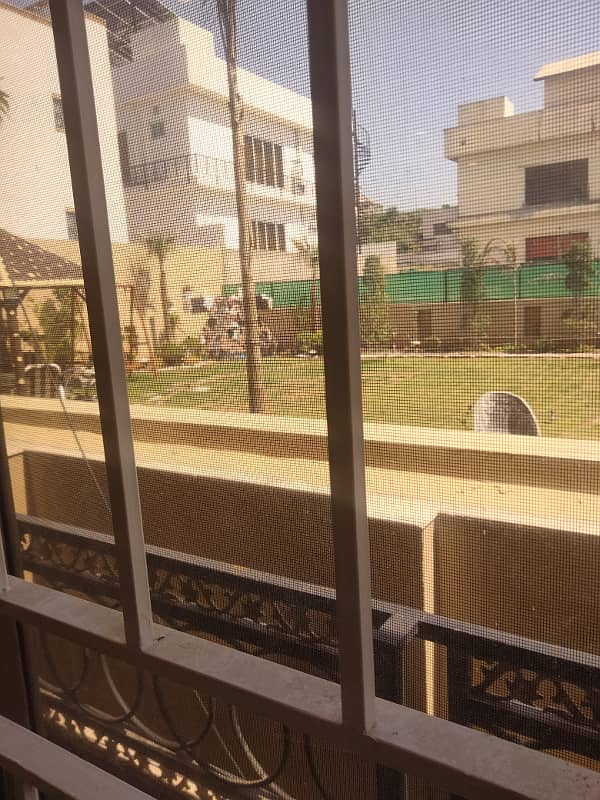 1 Kanal Lower portion with lawn available of rent 3