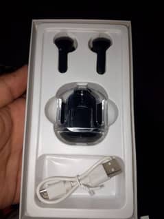 m10. . . air 31 . . . . air pods pro 2 best quality products