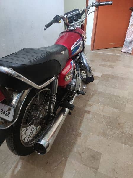 Honda 125 2016 modal in excellent condition 2