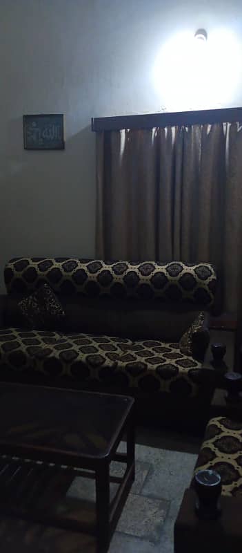 In Allama Iqbal Town - Chinab Block 10 Marla House For sale 3