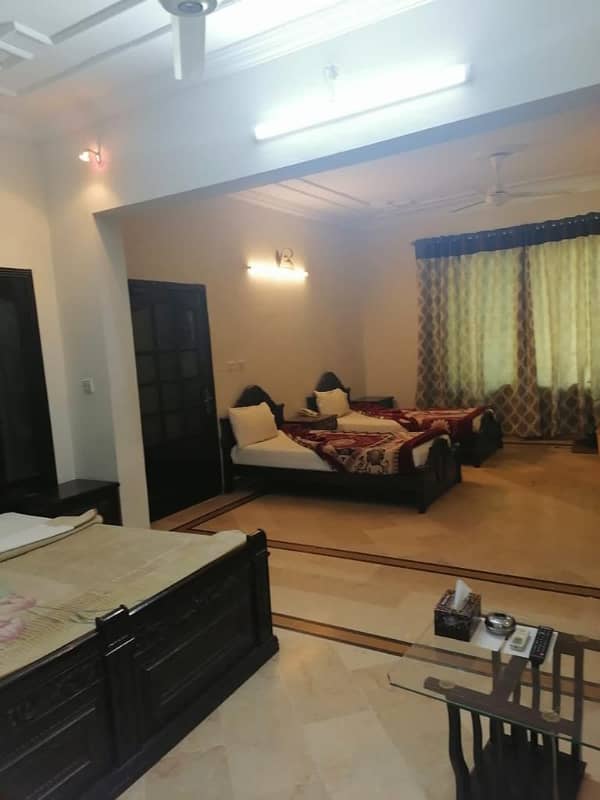 Full House available for Rent in F-11/3 Islammabad 6