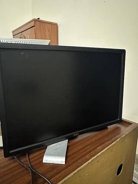 22 inch LCD for sale. URGENT 1