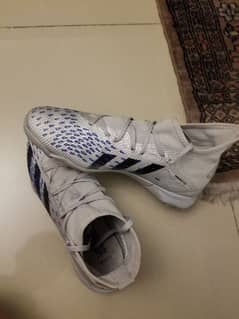 Adidas predator freak. 3 turf grippers football shoes