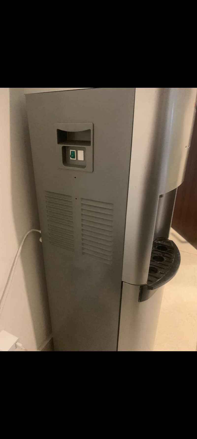 Selling dawlance water dispensor with mini refrigerator 1