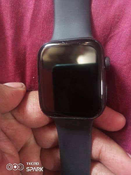 Smart Watch i8 Pro Model Big Display 1