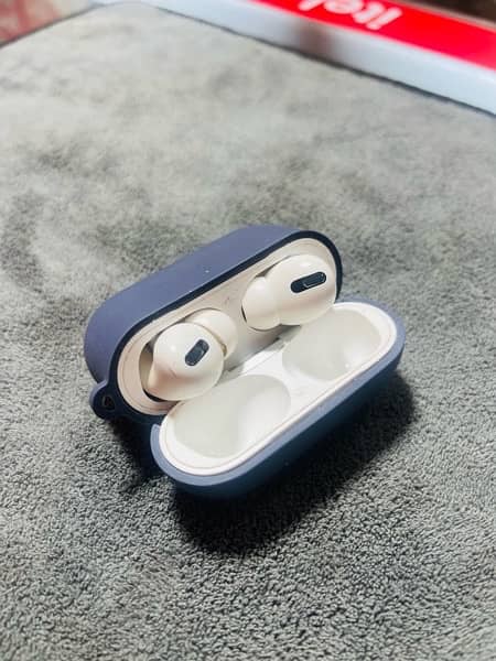 AirPods pro 1st generation 0