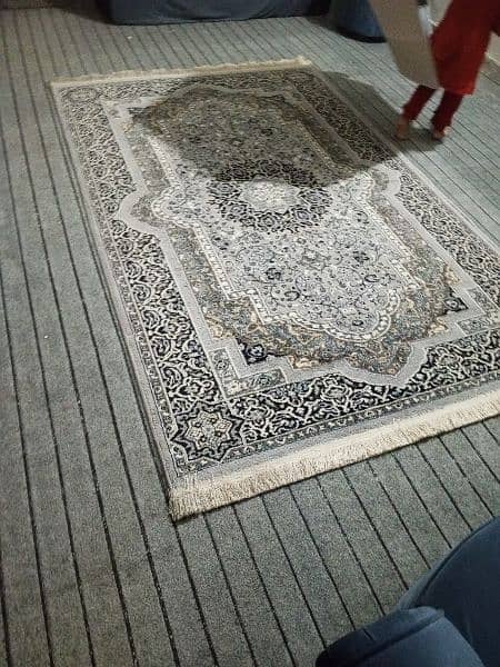 pure Irani carpet for urgent sale 0
